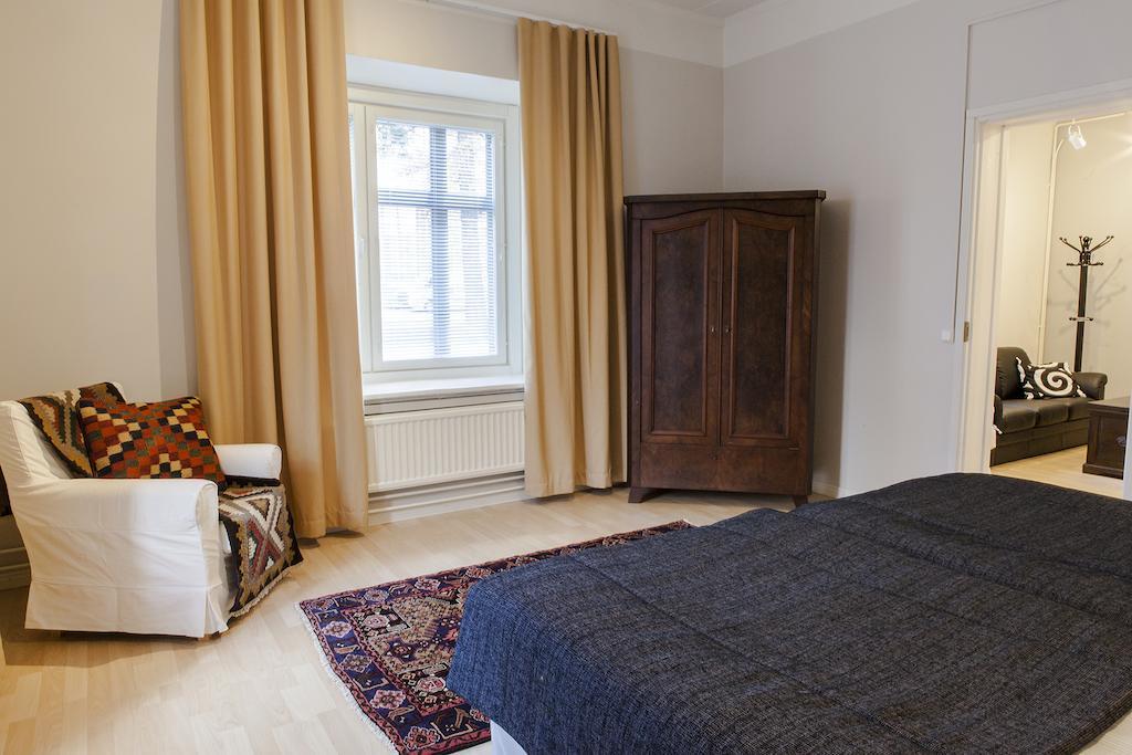 Hotelli Ville Apartment Tampere Szoba fotó
